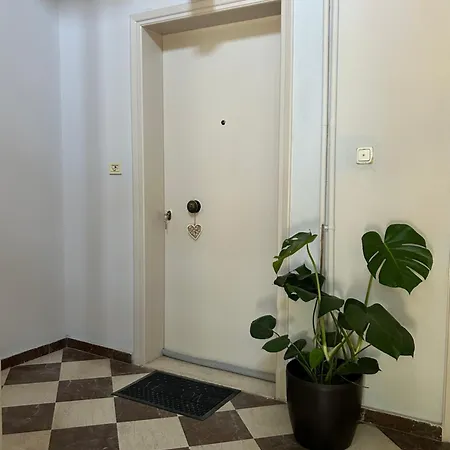 Appartamento Filanthi View1